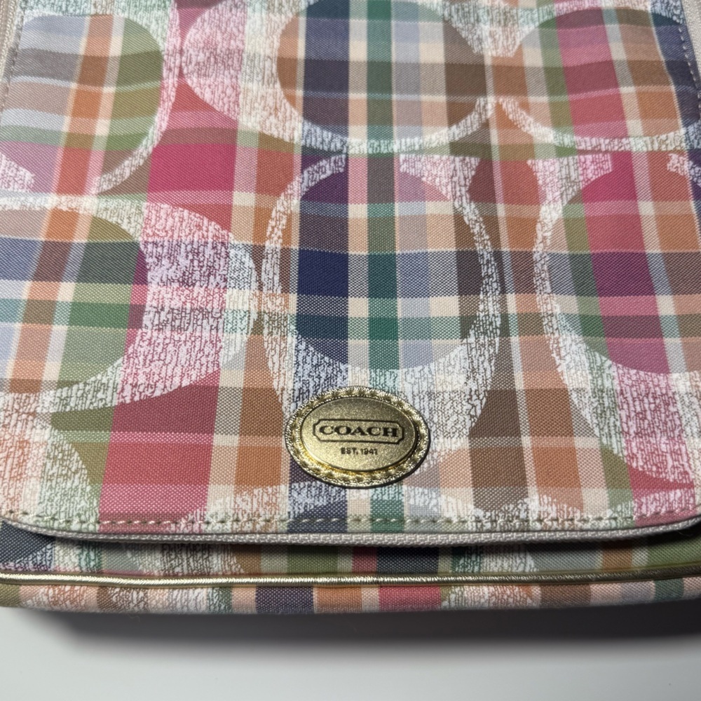 Coach Vintage Spring 2015 Gold Pink Purple Colorful Plaid Cosmetic Travel Bag - Picture 5 of 14